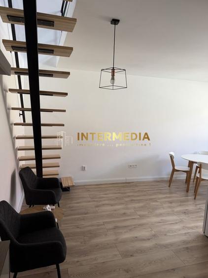Apartament cu 3 camere Bloc NOU CENTRU Scara Interioara Mobilat Utilat Parcare