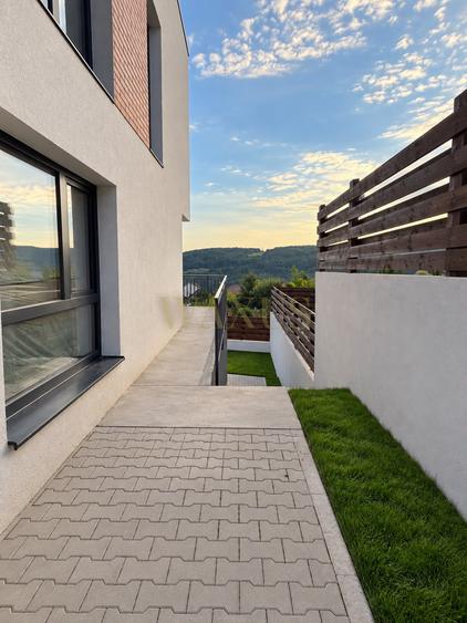 Duplex in zona Vivo - 180MP I Teren 270MP I Terasa - Centura Razoare