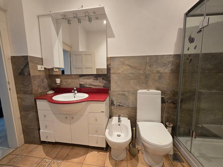 Apartament renovat in cladire istorica
