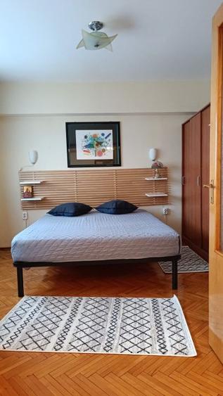 Apartament ultracentral Tribunal 2 camere vedere la Dunare (parcare inclusa )