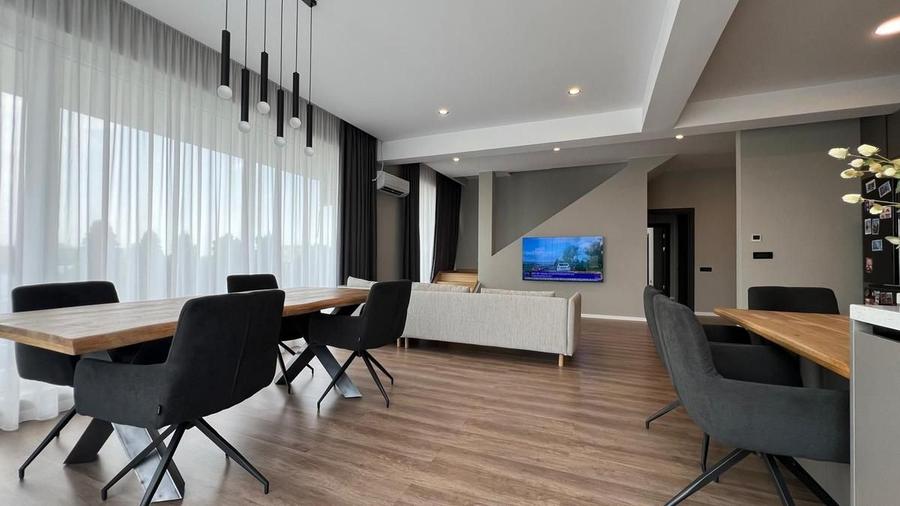 Deasupra tuturor — Penthouse 400 mp cu terasă de 100 mp