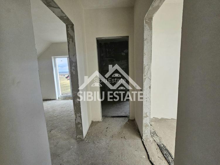 Casa 5 camere, casa noua curte mare - 8