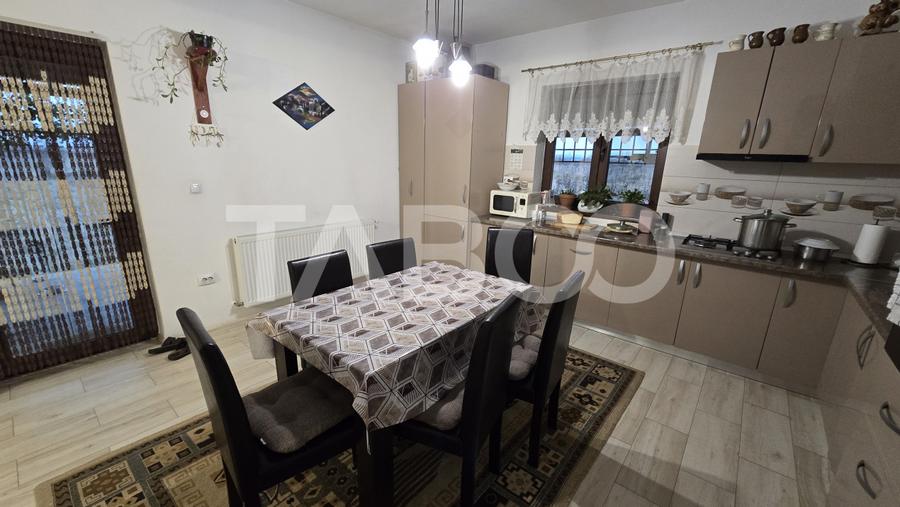 EXCLUSIVITATE - Casa de vanzare cu 5 camere in zona Piata Cluj Sibiu
