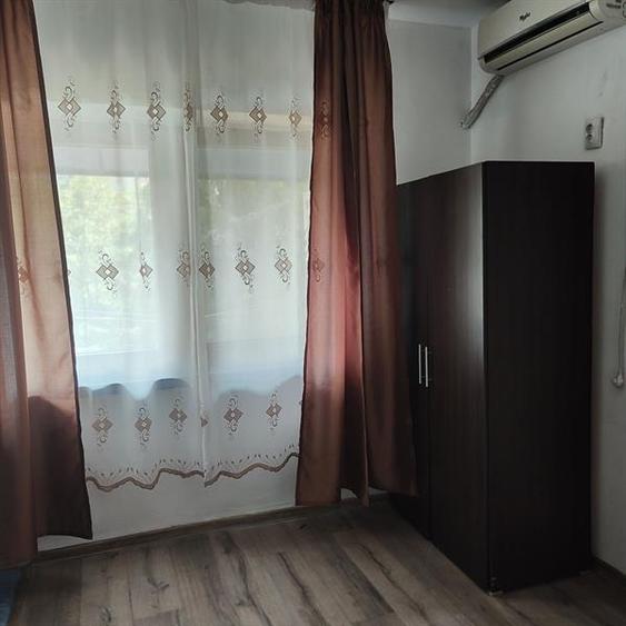 Vând cameră cămin, Bld. Decebal