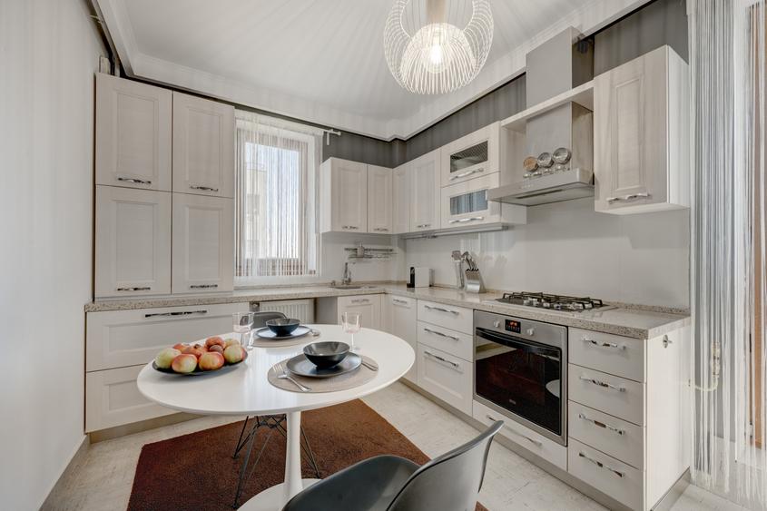4 Camere Premium | Apicultorilor – Jandarmeriei | 117 mp | Panoramă Urbană |