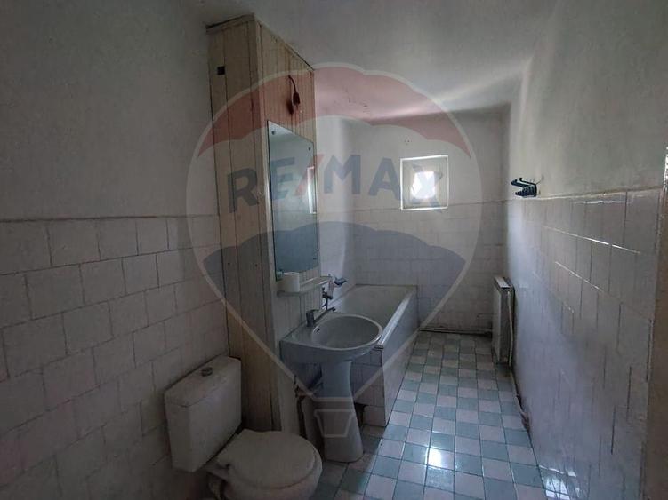 Apartament cu 3 camere str. Alexandru Vlahuta