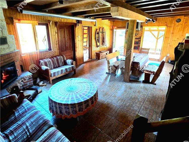 Cabana de vanzare pe Valea Avrigului