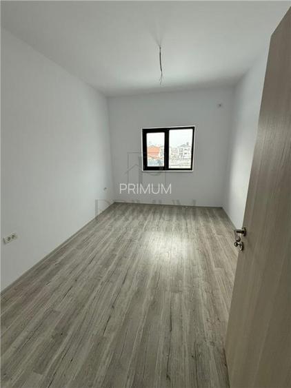 Duplex cu 5 camere - zona centrala - la cheie