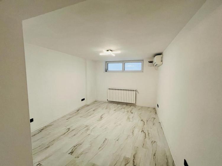 Duplex 5 camere ( Parter +Demisol) in Piata Romana