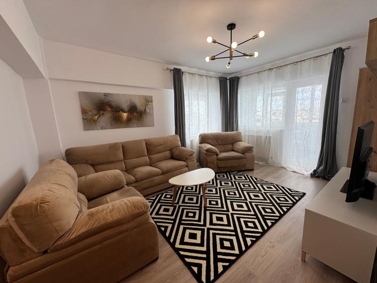 4 Camere Decomandat Zona Dacia Gaze Renovat