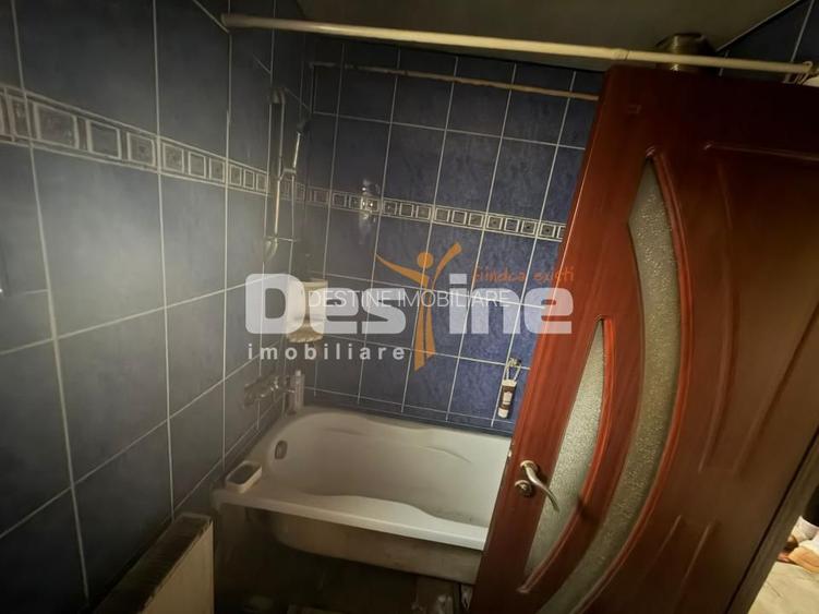 Casa +Teren intravilan 900 mp ( 2 corpuri de casă )Calea Giulești