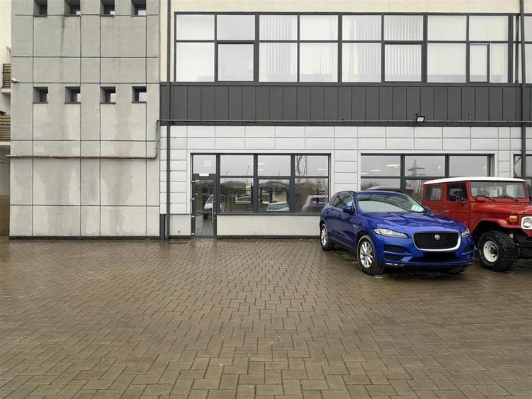 Spatiu comercial bd. Poitiers, 286mp, langa Makita, Sophia
