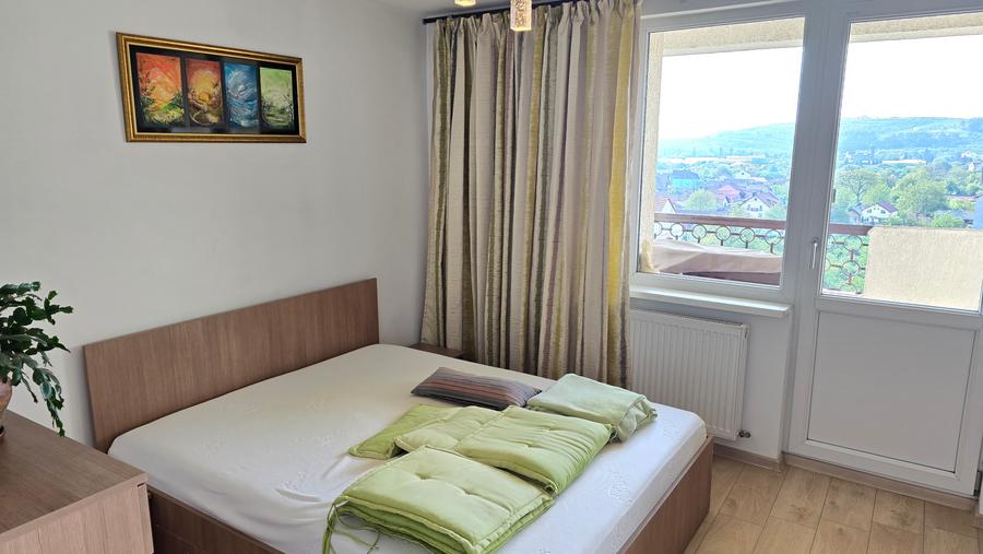 Vand apartament cu 3 camere decomandat, zona Dorobanti, suprafata utila 74 mp
