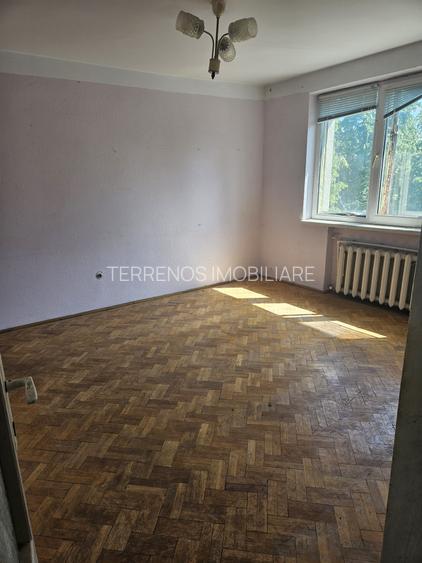 Apartament 2 camere zona Stefan Luchian , etaj 3 cu sarpanta ,decomandat - 10