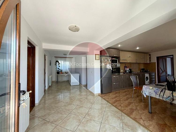 Casă modernă cu 4 camere P+M in  Vânători,  | Oportunitate de vânzare - 4