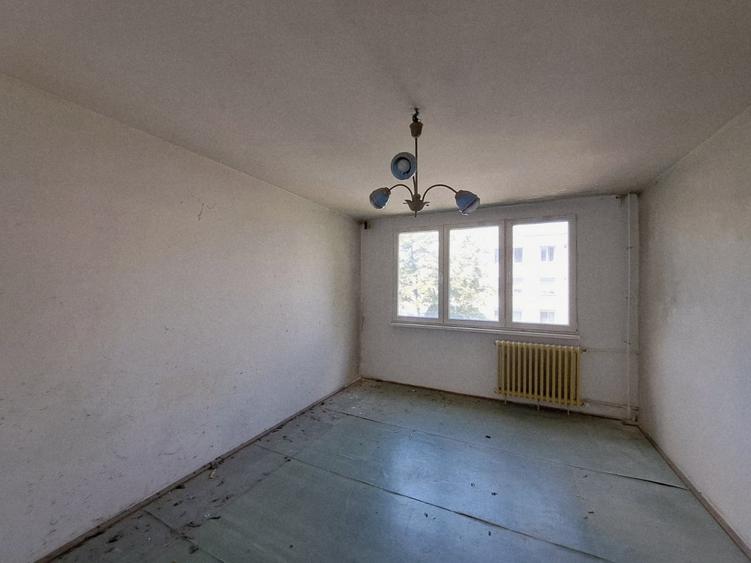 Apartament 3 cam. dec - Drumul Taberei–Valea Ialomiței - etaj 3 - bloc anvelopat