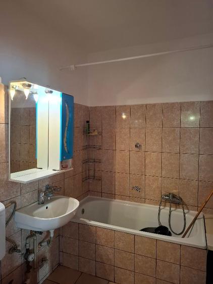 Vând apartament 2 camere
