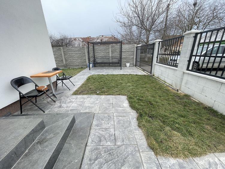 Duplex P+1E -unități separate prin cameră tehnica