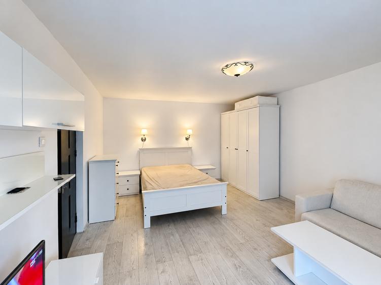 Studio, 5-minute walk to Dristor metro | 42 sqm | First floor | First letting