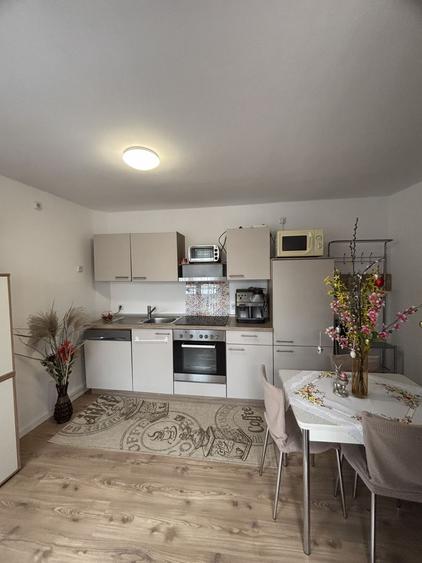 Casa de vânzare în zona Girocului