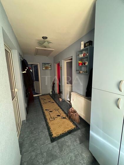 Apartament 3 camere in zona Primariei