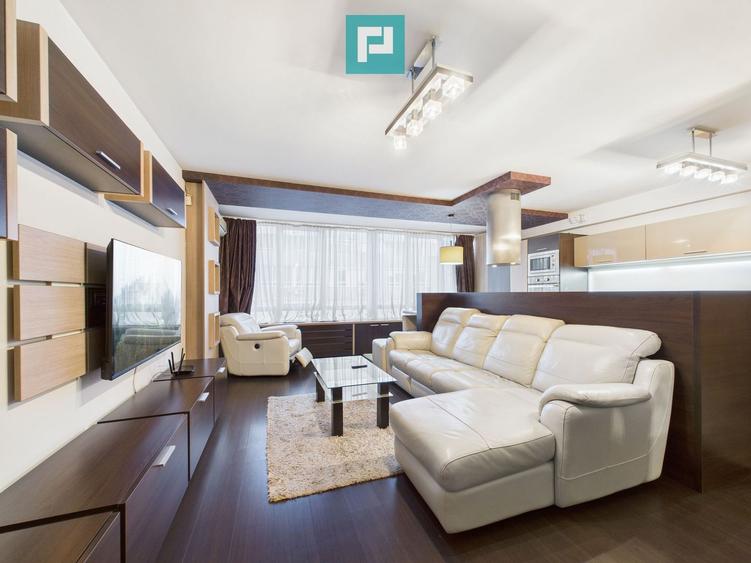 Penthouse 3 camere cu scară interioară ARED UTA