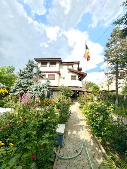 Vanzare vila lacul Baneasa