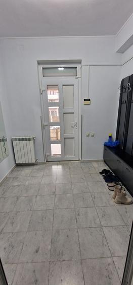 Coiciu, o vila construita pe cadre de beton, bine compartimentata.