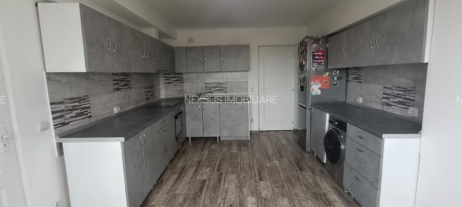 APARTAMENT MODERN CU 4 CAMERE IN AMPOI 2 - 8