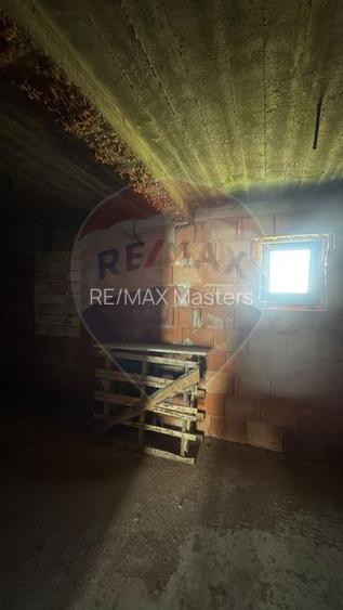 Casă / Vilă cu 6 camere de vânzare - 19