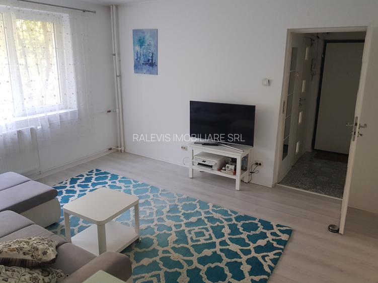 Apartament 3 camere, et 2/10, parcare, piata Unirii - 3