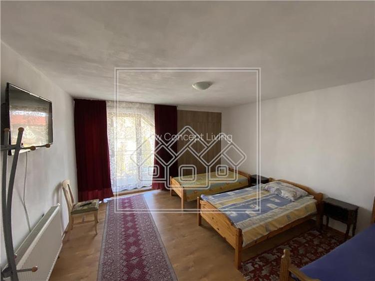 Pensiune 3 corpuri - 622 mp utili - 1187 mp teren - Selimbar - 24