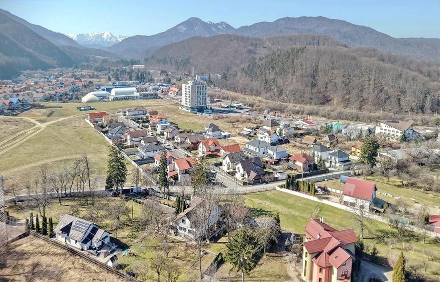 Casă spațioasă cu 2 corpuri și teren generos – zona Bunloc