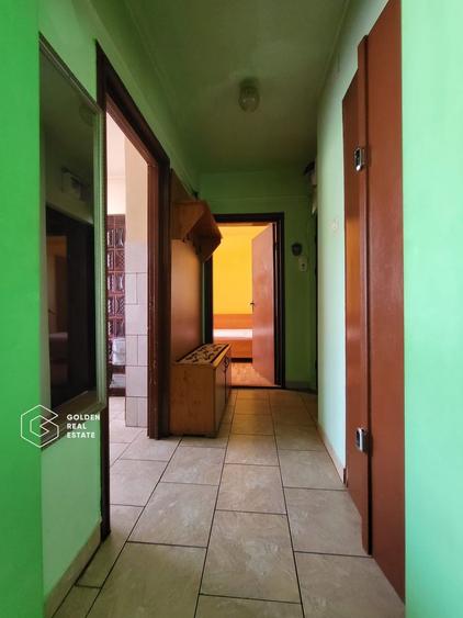 Apartament 3 camere, oras Lipova