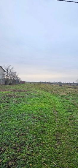 Vând teren intravilan zona industriala