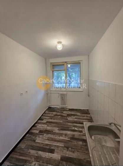 2 Camere Semidecomandat – Zona Piața Chirilă, Tătărași - 2
