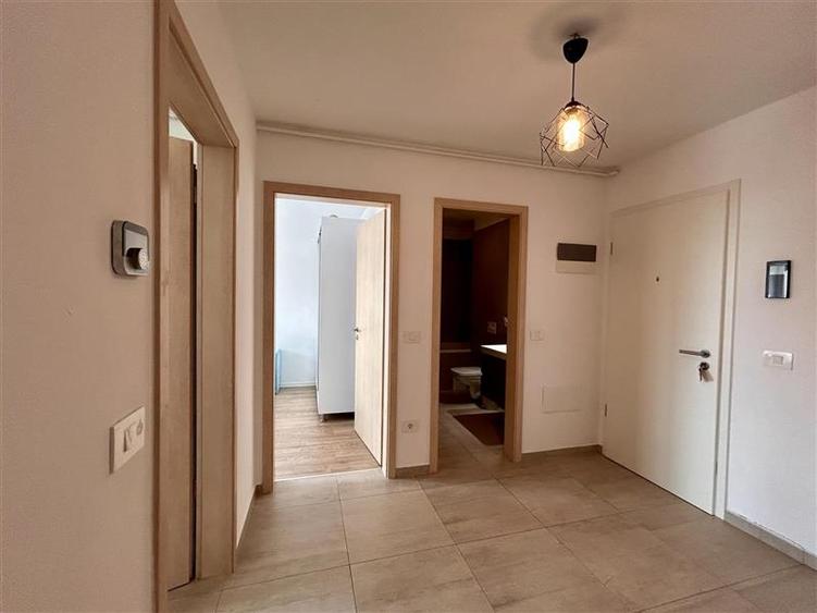 De inchiriat - apartament 2 camere Coresi