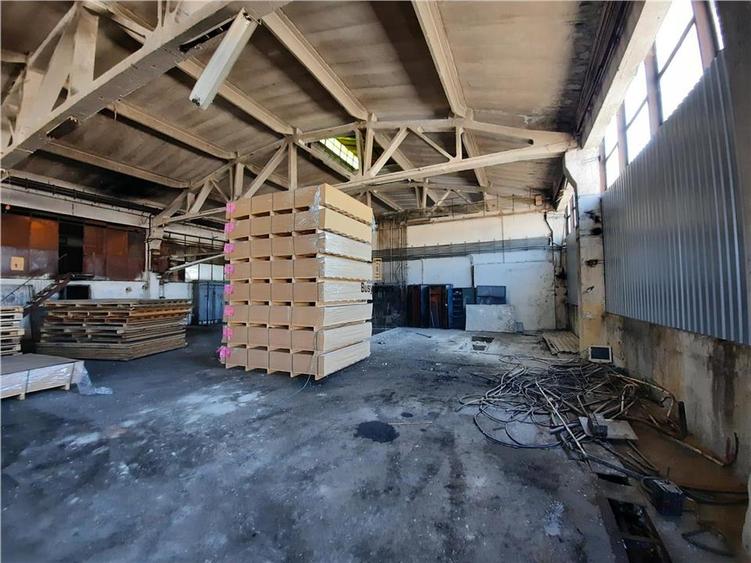Spatiu Industrial - 2150 mp - Productie - Depozitare - Distributie