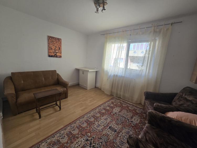De vanzare Apartament cu 2 dormitoare situat in zona Cetate,