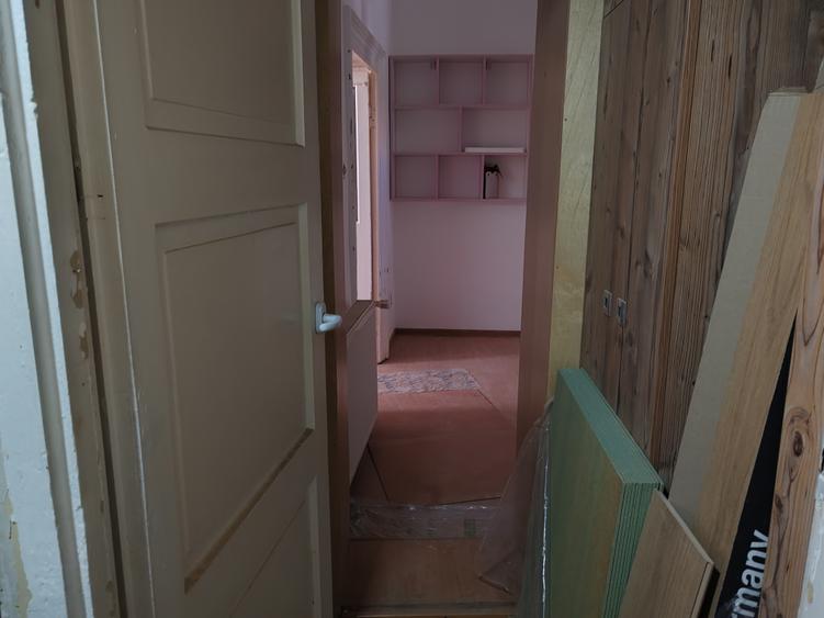Apartament 4 camere in casa zona Central