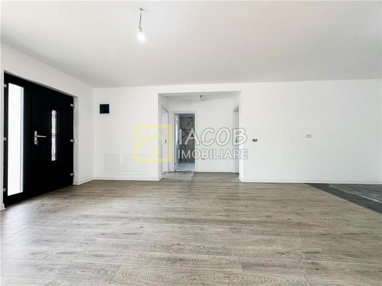 Case de vanzare Margineni, Bacau