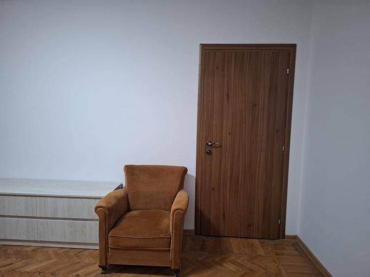 URGENT!, renovat complet, vedere spate, mobilat/utilat modern, liber