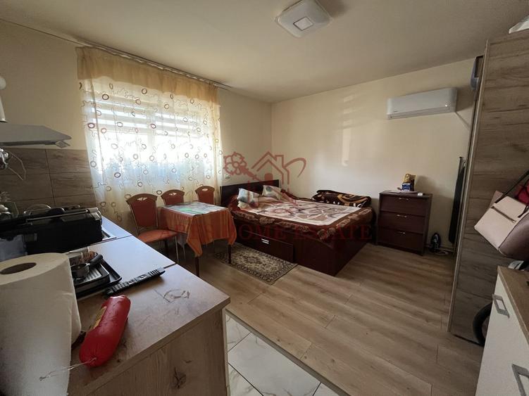 Casă individuală P+1+pod, pe piloni cu panouri solare
