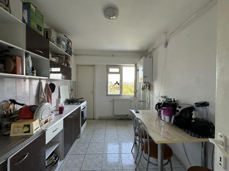 Apartament 4 camere | Decomandat | 76 mpu | Aurel Vlaicu Intre Lacuri