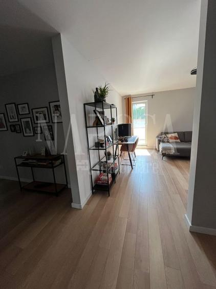 Apartament 3 camere de vanzare in Floresti