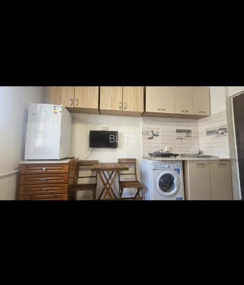 Garsoniera Florilor - cu baie - etaj 1 , renovata - 9