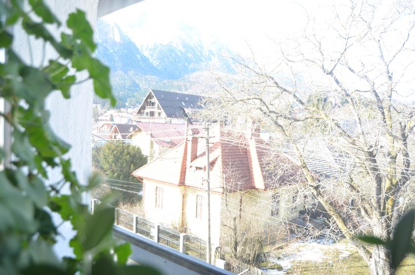 Apartament cu doua camere in vila cu foisor