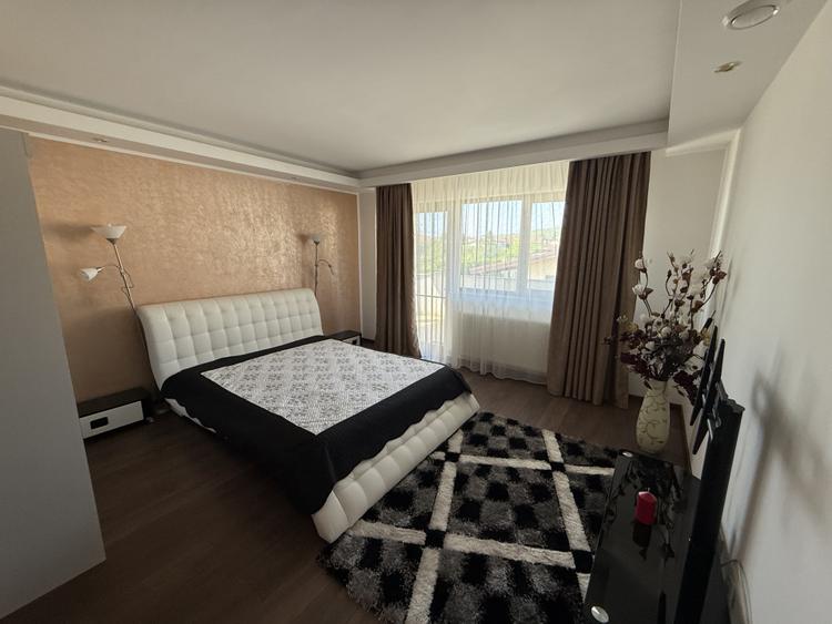 VILǍ CU PISCINǍ | 200 MP UTILI | 5 camere | ZONĂ EXCLUSIVISTĂ