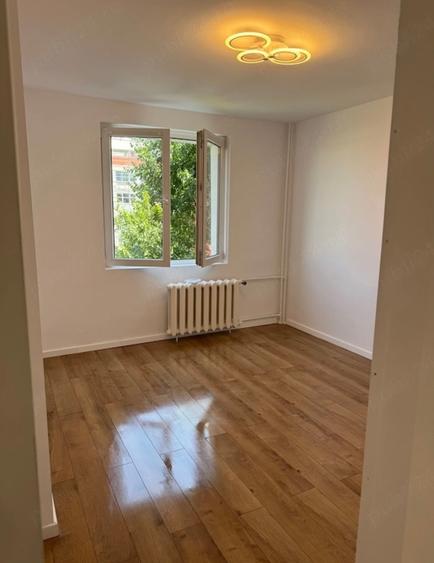 Vânzare apartament 3 camere stradal zona Stefan cel Mare