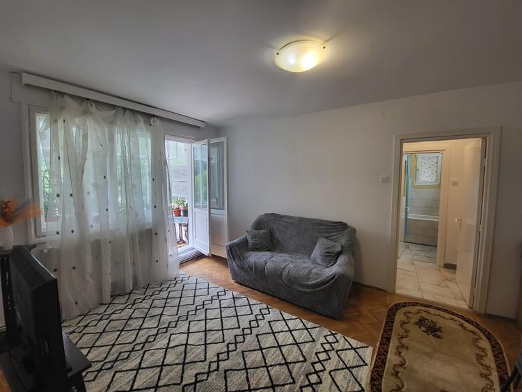 PODUL Roș Cantemir Palas 2 camere Liber